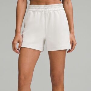 Lululemon softstreme shorts